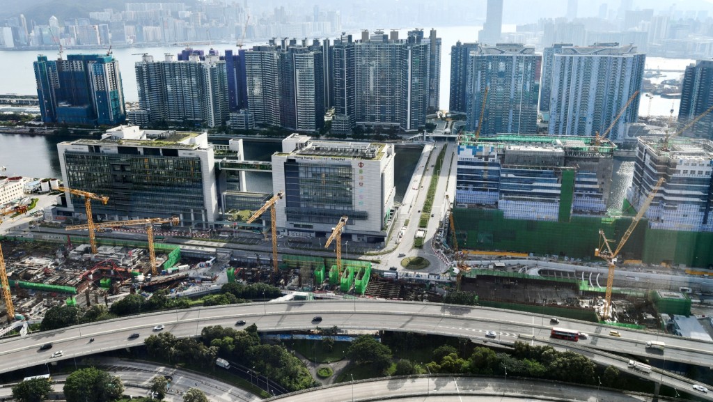 啟德地盤工排隊洗手遇爭執 兩男揮拳擸鐵通毆人後逃遁。資料圖片