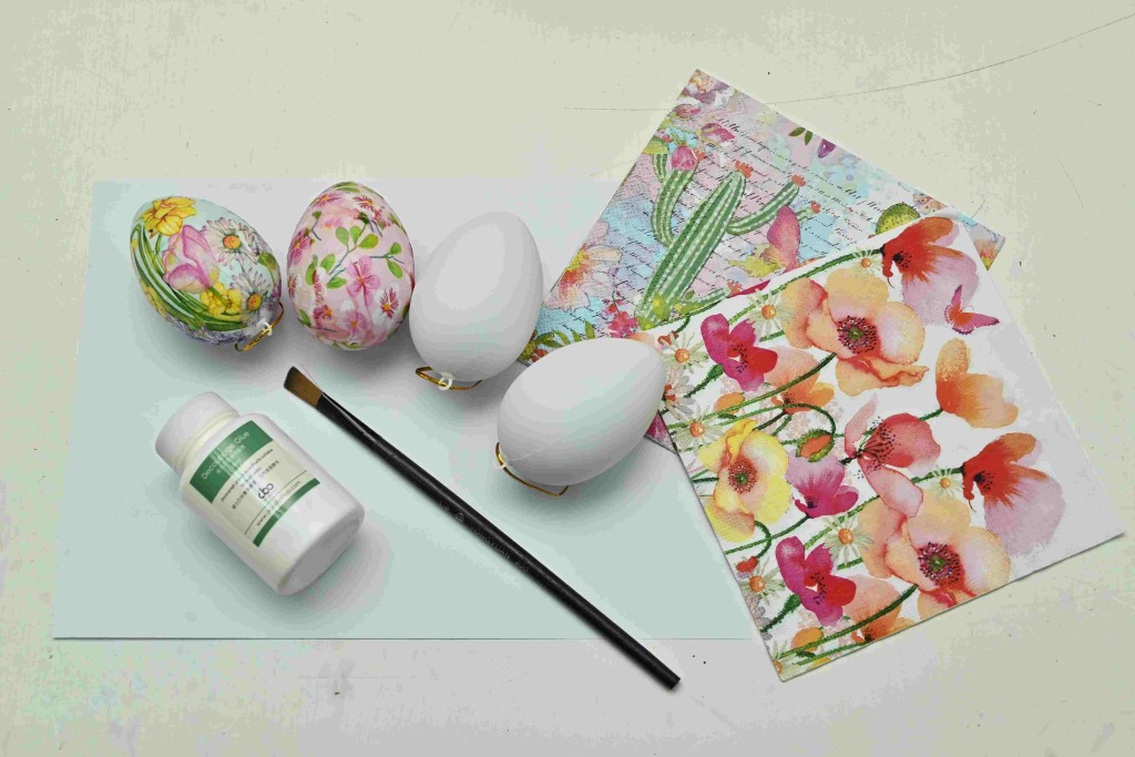 復活蛋製作也可發揮創意，將卡通人物或圖案貼在復活蛋上。 