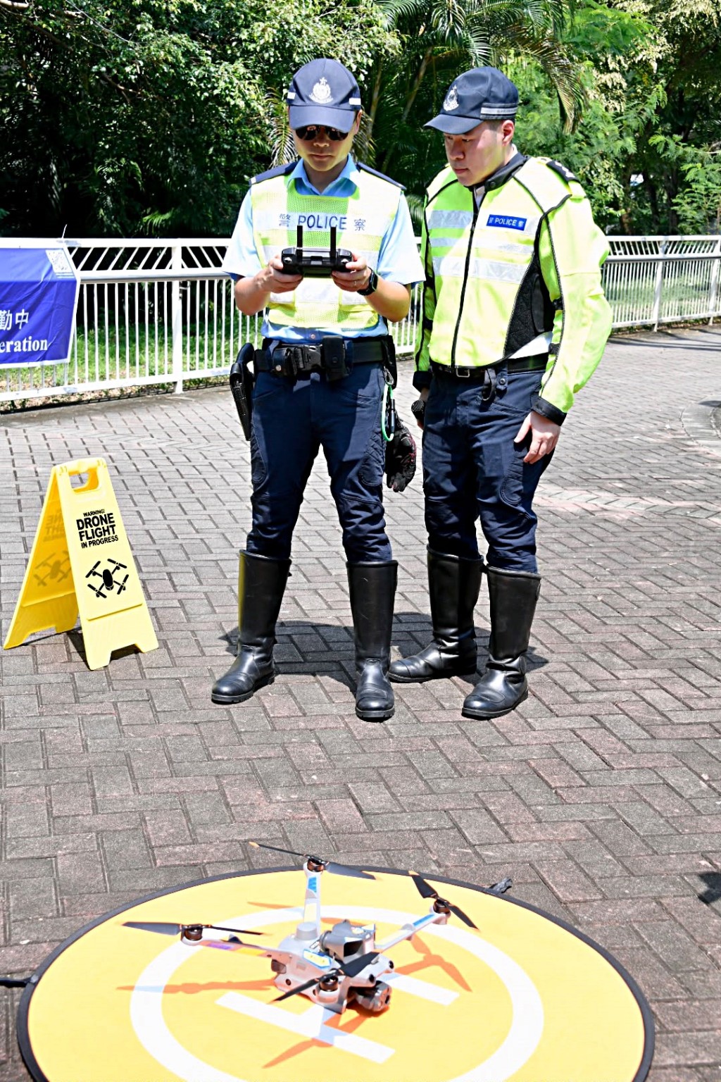 警方使用無人機進行執法。楊偉亨攝 警方使用無人機進行執法。楊偉亨攝