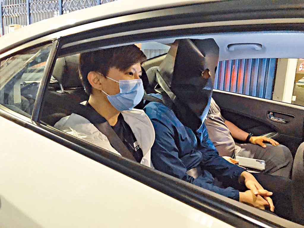 ■涉非礼女童男生被捕带署。