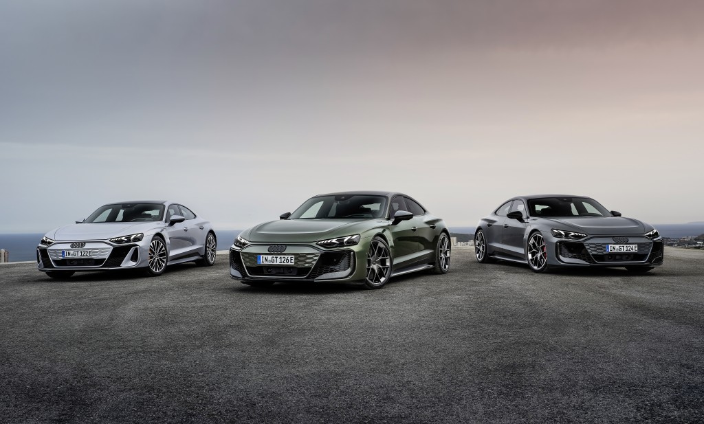 电动超跑奥迪Audi e-tron GT新版性能跃进，一式三款车型包括有入门S、中阶RS和顶级RS Performance。