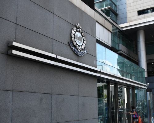 一名休班警員昨晚涉嫌偷拍裙底被捕。資料圖片