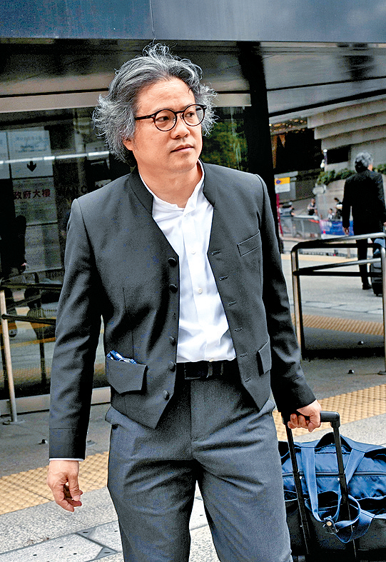 法官斥責原告大律師孫子恒的開案陳詞長達40多頁,當中逾半屬不必要。