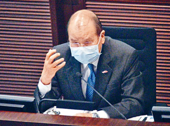 ■政務司司長張建宗指,無辦法將各行業放進去抗疫基金之中。