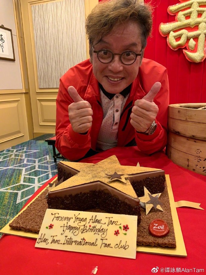 他指生日願望是推出新作品及開演唱會。