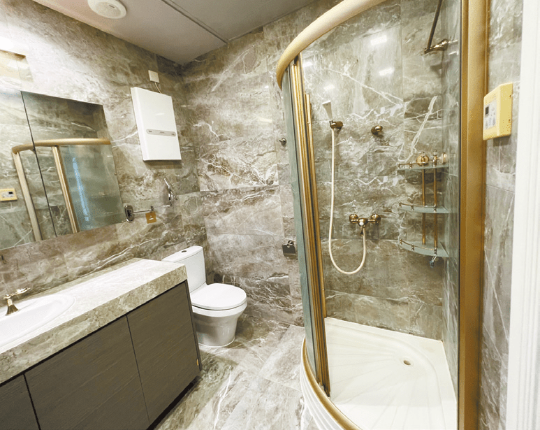 浴室设独立淋浴间，有乾湿分离作用。