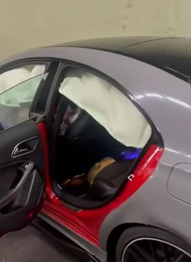 車廂內氣袋彈出。網片截圖
