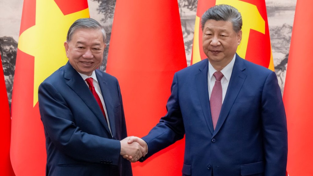 習近平與越南國家主席蘇林會談。新華社