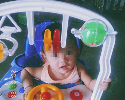 年輕媽媽自殺後遺下8個月大的女兒。網圖