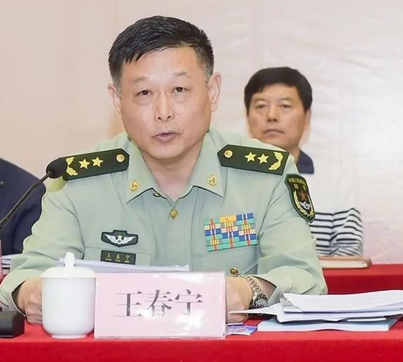 外界預計原武警司令員王春寧上將開除黨籍的處分，將在四中全會確認。微博