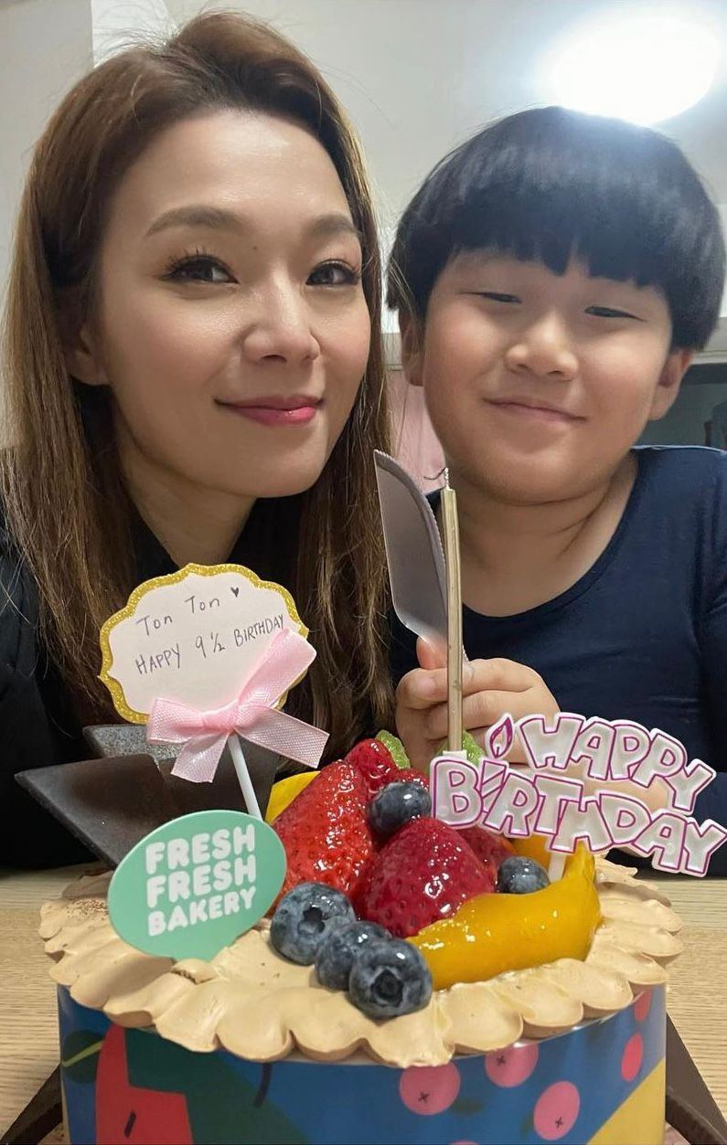 呂慧儀兒子今年10歲。 呂慧儀兒子今年10歲。