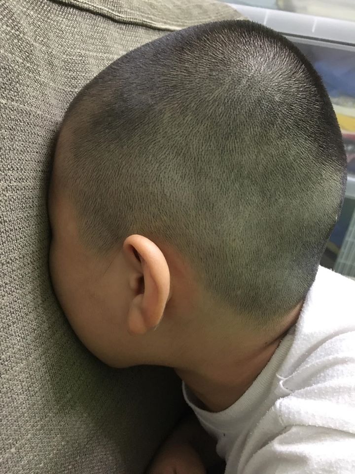 網民不滿兒子被剪成陸軍裝。FB深水埗街坊會圖片