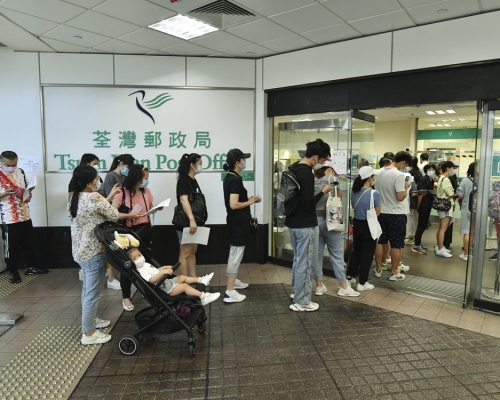 香港郵政明起恢復寄往南韓及英國空郵。資料圖片