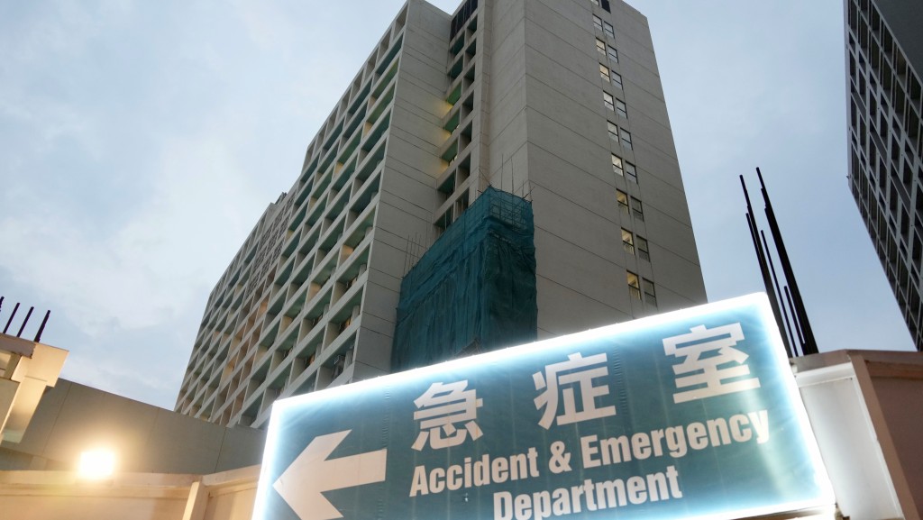 女事主被送往聯合醫院搶救後不治。