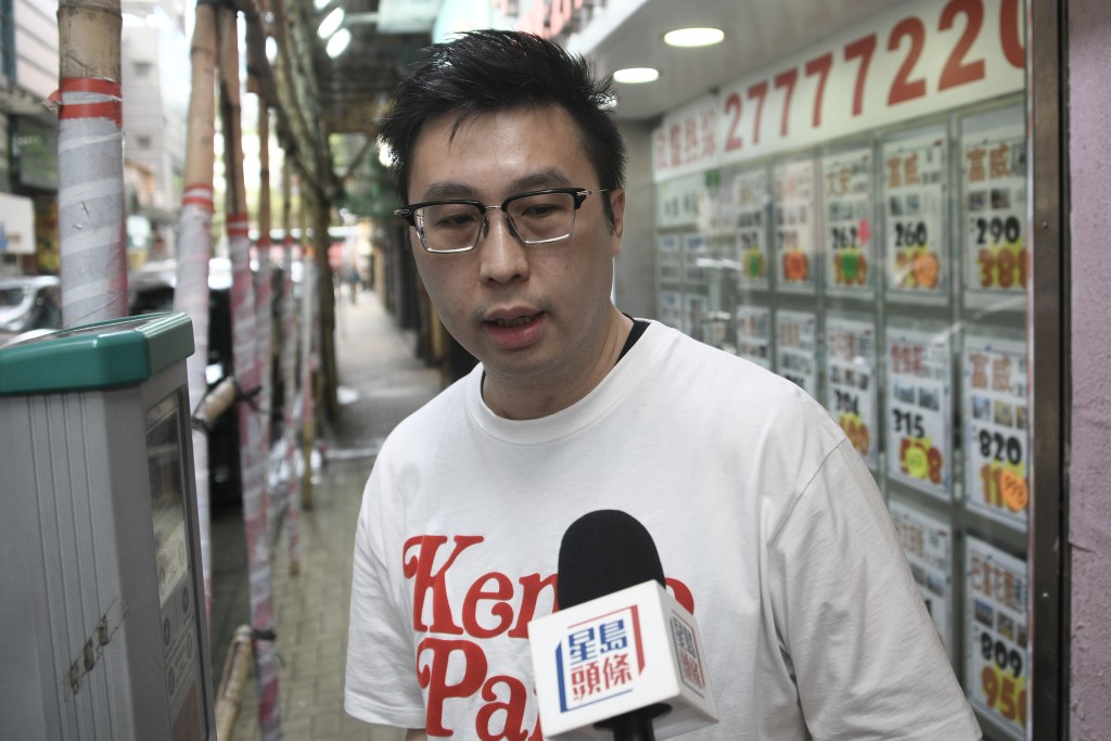 何先生認為加價對其影響不大，最緊要有位泊。