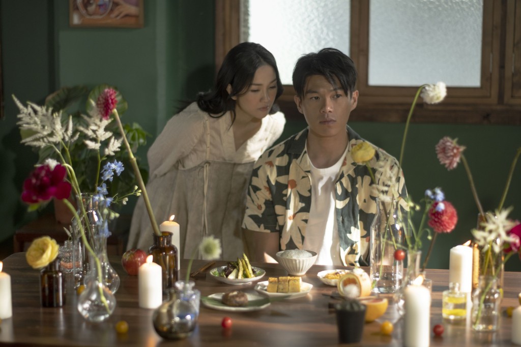 Kay在《離不開》MV飾演Wil的「The Mind」,幫助他走出情傷。
