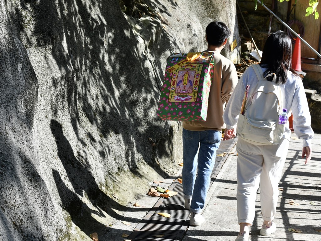 部分墳場路段在清明節期間將會採取封路措施。資料圖片