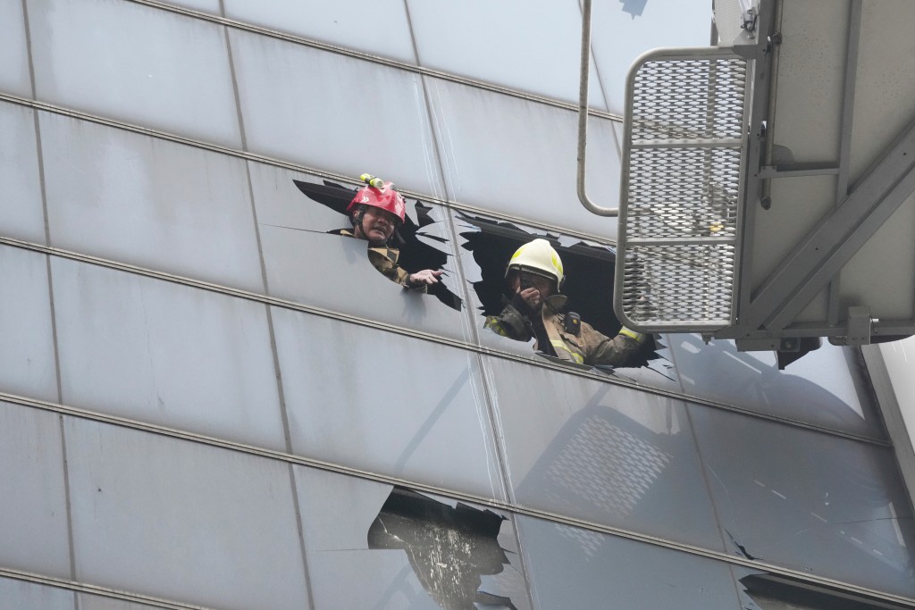 印尼雅加达一楝7层楼宇周二发生大火，消息指最少20人死亡。美联社