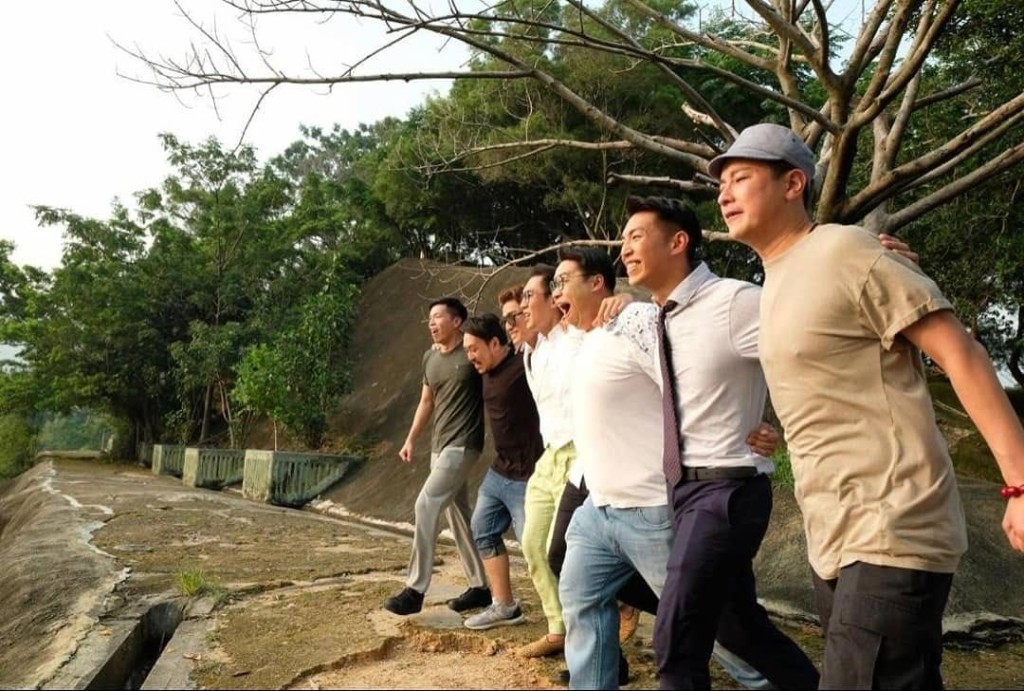 Gordon哥哥蕭徽勇（左二）曾演出TVB劇《十八年後的終極告白》。