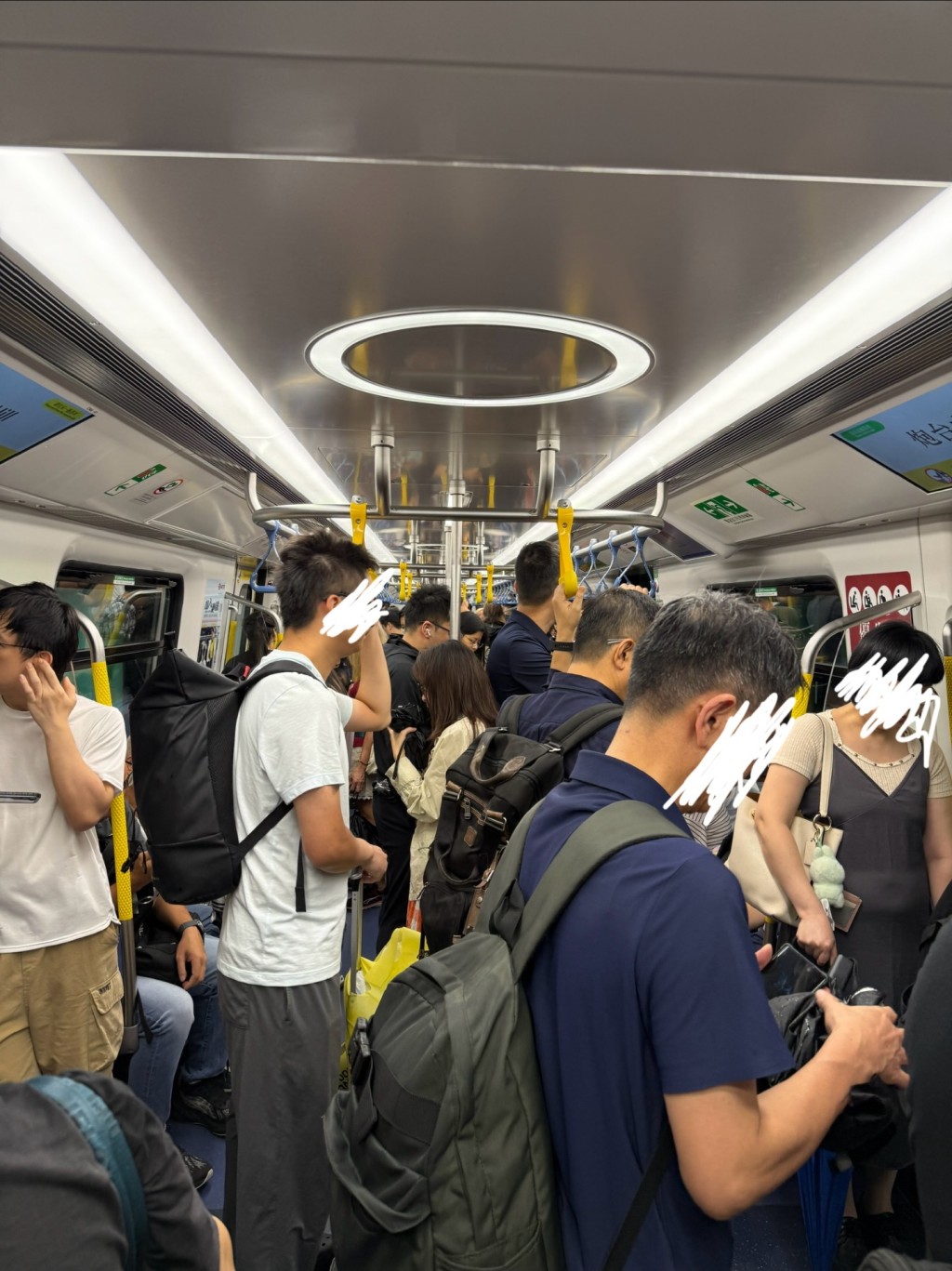 有網民實拍車廂情況 有網民實拍車廂情況