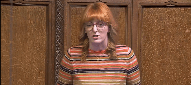 Warrington North工黨議員夏洛蒂表示，不少移英港人向她稱擔心5+1途徑會出現變動。