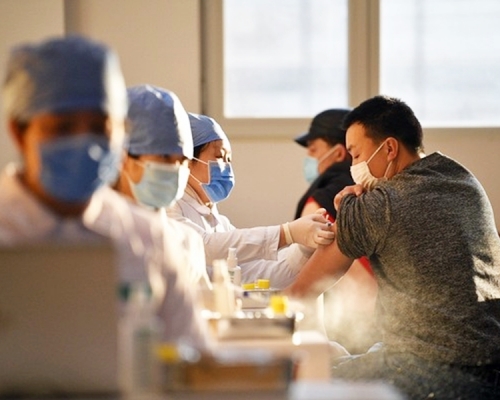 江蘇、北京及山東等地的公安機關，近日成功破獲一宗特大制售假新冠疫苗的案件。網圖，與本文無關