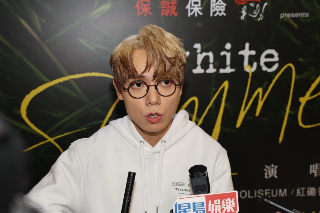 林家謙吹水,係唔會製作《全身林家謙》。 林家謙吹水,係唔會製作《全身林家謙》。