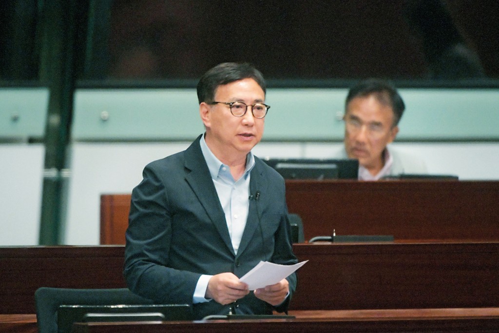 狄志遠近日撰文談及青年人狀況。資料圖片 狄志遠近日撰文談及青年人狀況。資料圖片