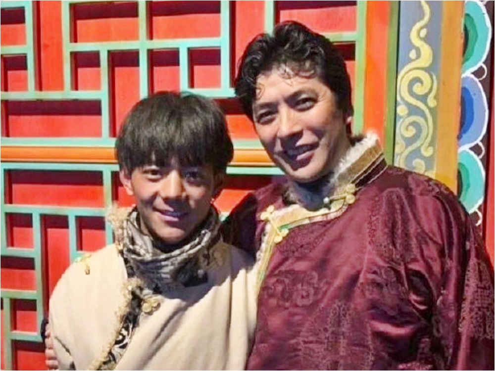 劉洪與丁真合照。網圖