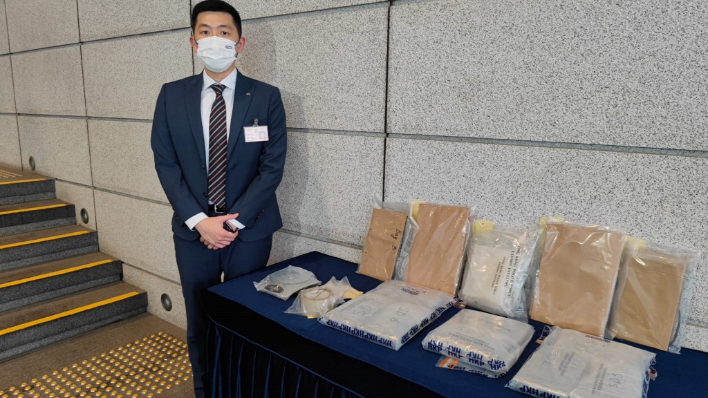 警方毒品調查科高級督察廖秉科交代案情。
