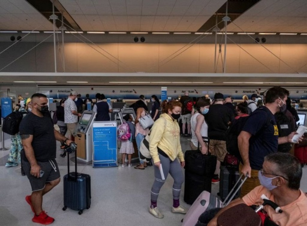 美国指日后仍会在机场邀请旅客进行自愿检测。路透社