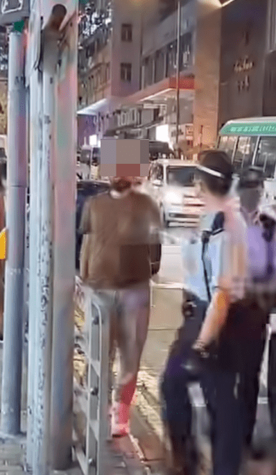 外籍男爆粗罵途人。 外籍男爆粗罵途人。