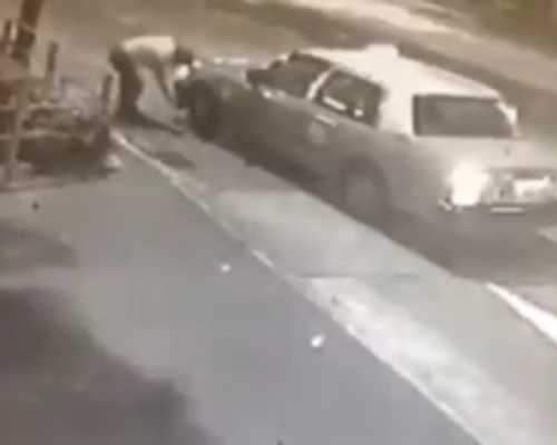 司機當日只是下車查看就不顧而去。