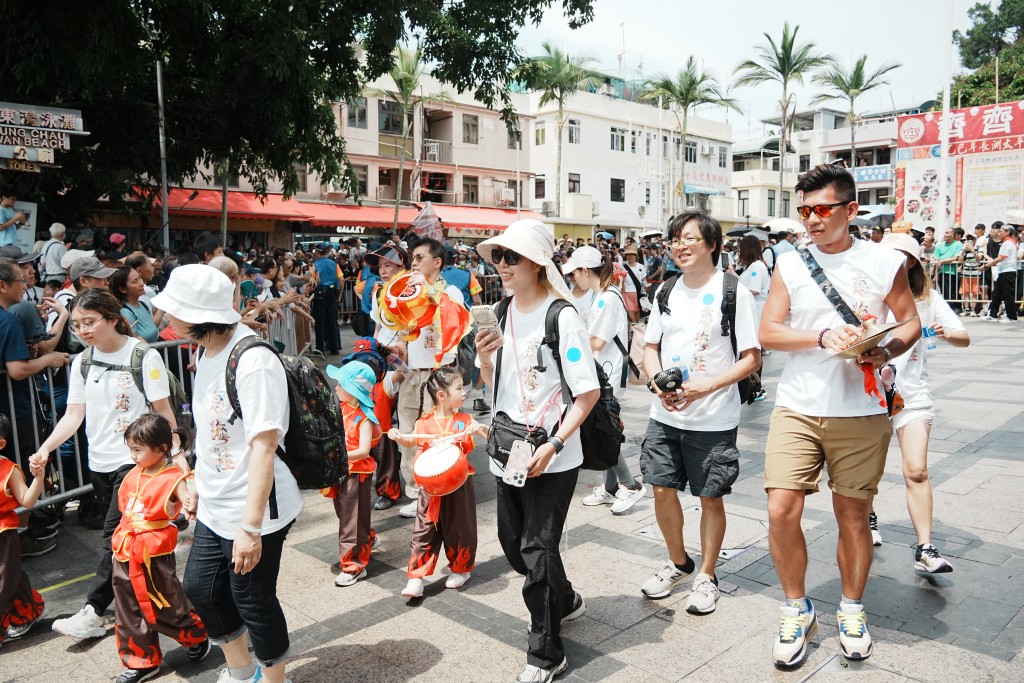 長洲太平清醮會景巡遊典。汪旭峰攝 長洲太平清醮會景巡遊典。汪旭峰攝