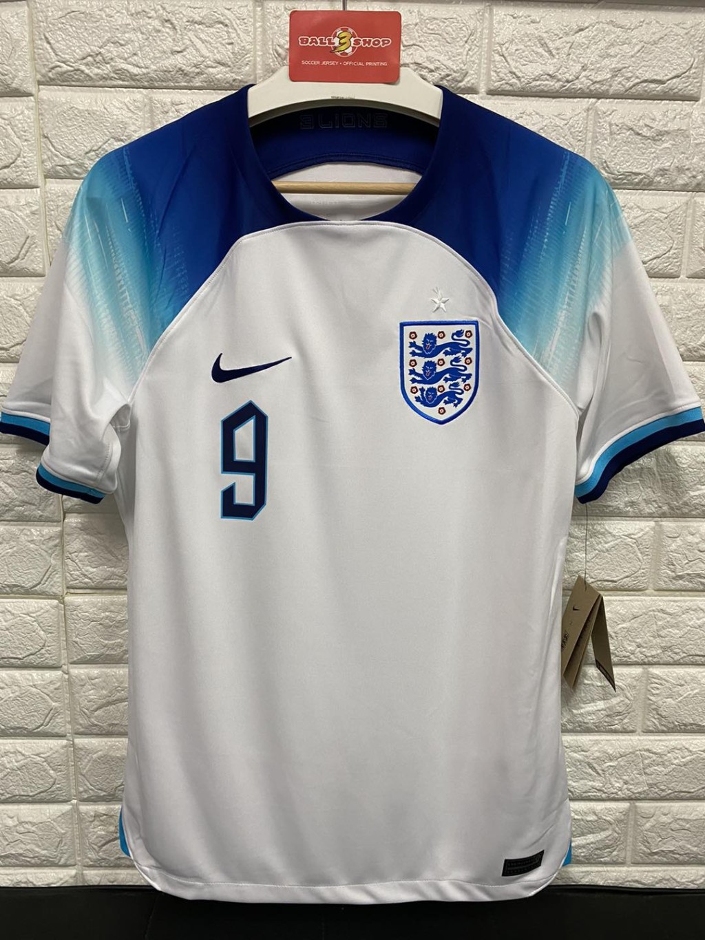 最受歡迎的國家隊波衫包括日本、英格蘭和阿根廷。
