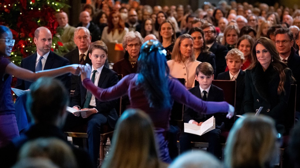 威廉、凱特與子女一同出席聖誕禮拜活動。 美聯社 威廉、凱特與子女一同出席聖誕禮拜活動。 美聯社