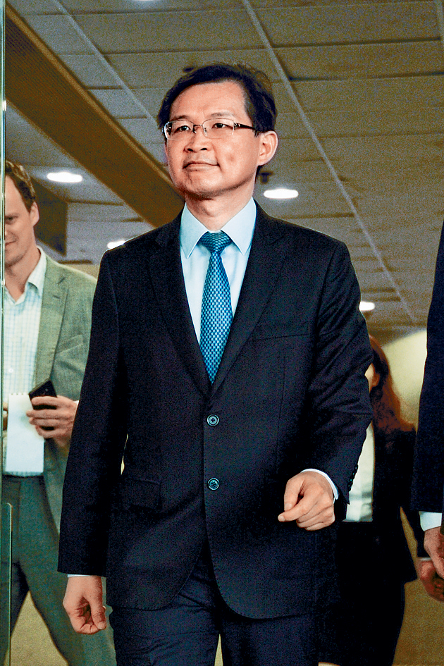 曹貴子是次被「追數」,連同早前四宗入稟追債,已合共被追貸款逾5.6億元。