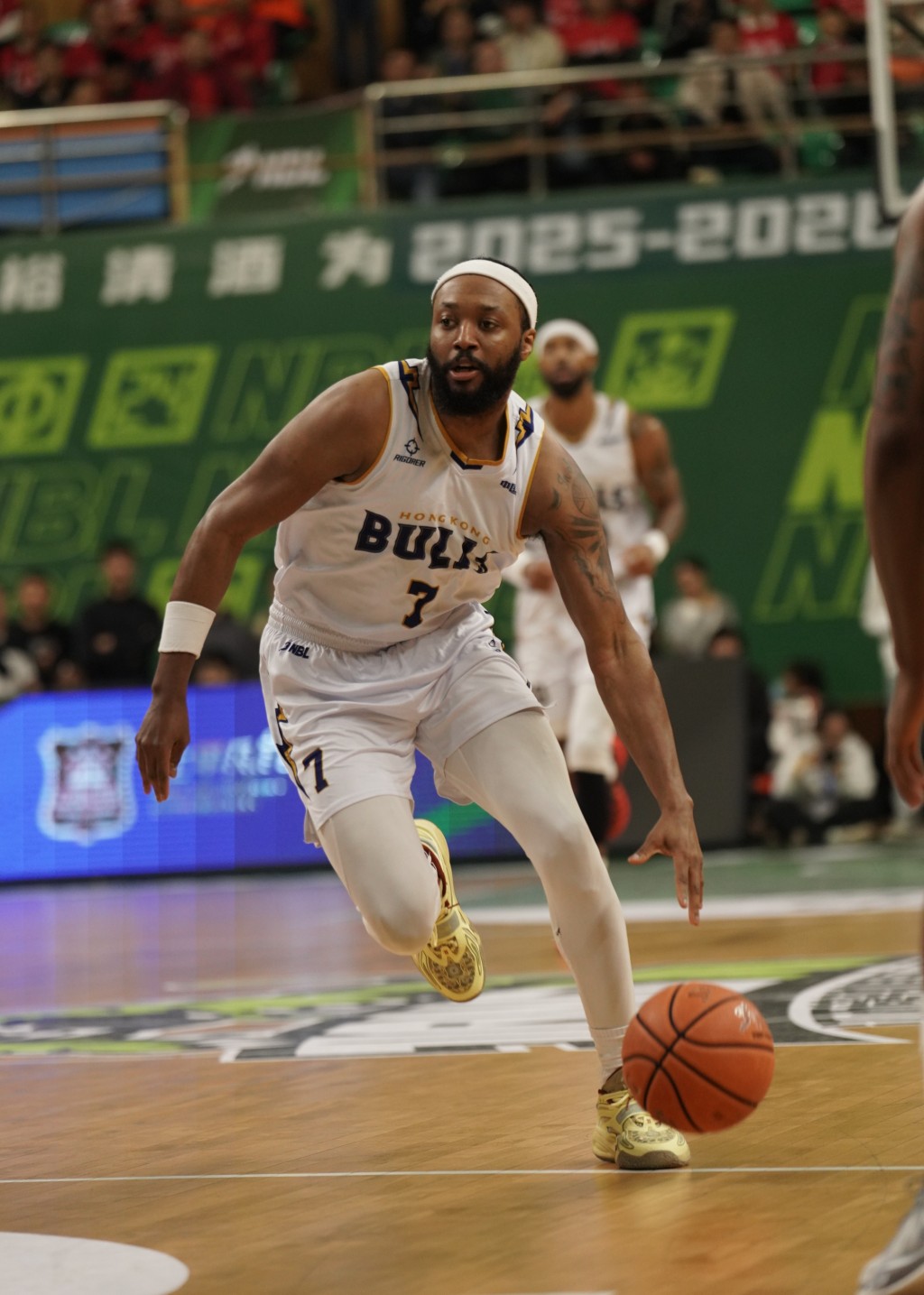 邦斯得到11分却有5次抢断。香港金牛图片