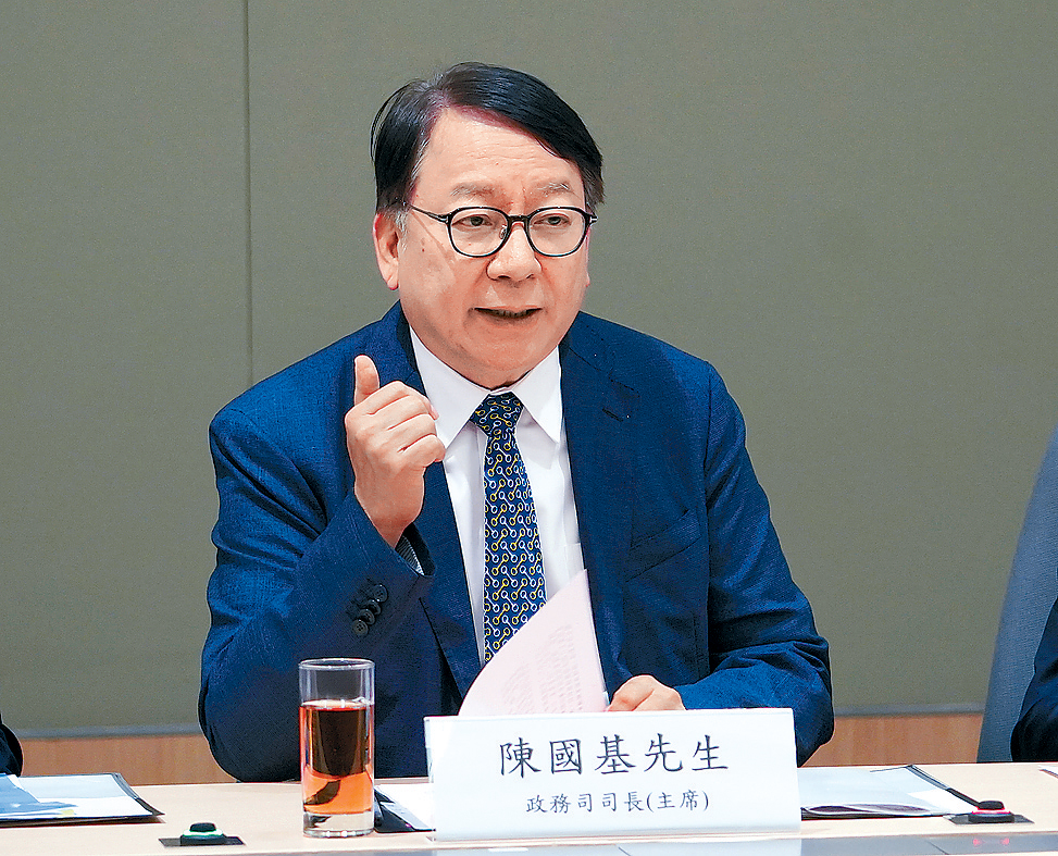 陳國基讚揚，選舉委員會界別分組補選的整個投票和點票過程都順暢高效。