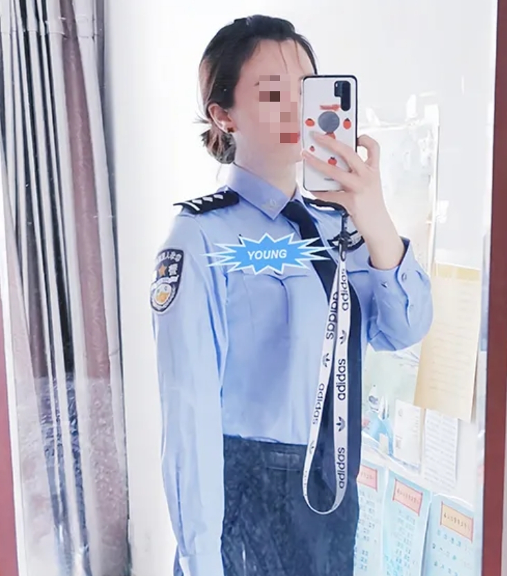 X平台出现一名「云警官」，在网上彻底解放自我，引起网络争议。