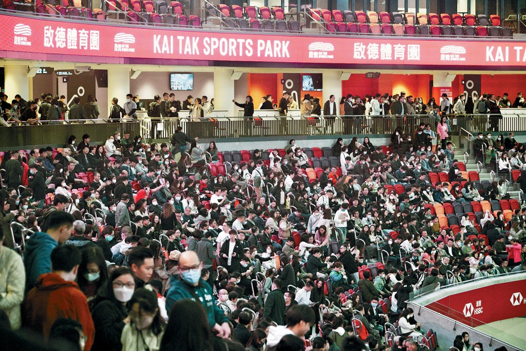 香港近年积极发展体育盛事促进经济。图为将成为本港体育盛事主场的启德体育园，早前进行多项演练。