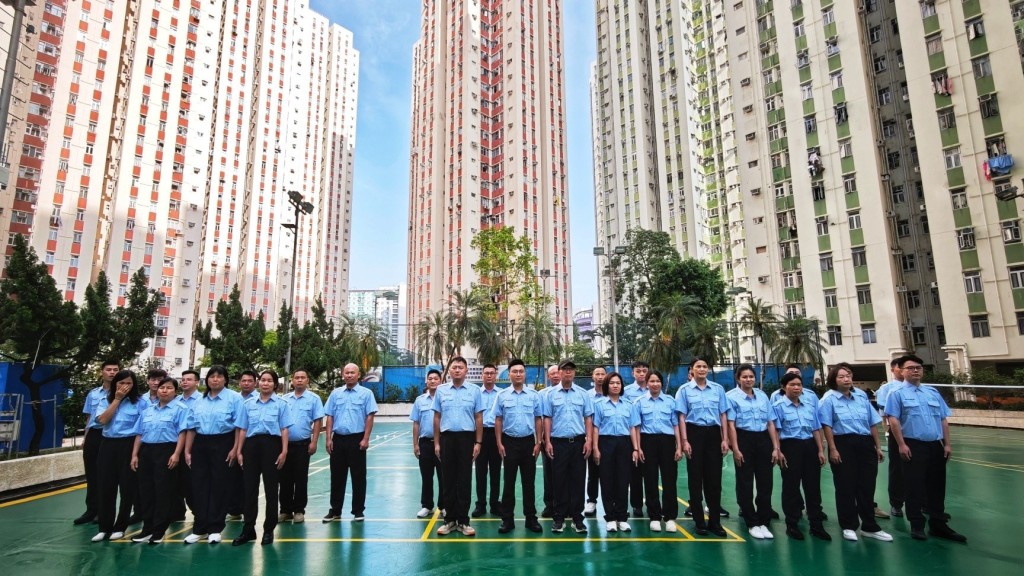 近日麗晶花園聘請外勞擔任保安員惹起爭議。麗晶花園業主立案法團FB圖片