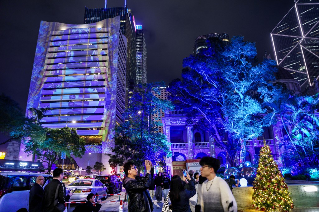 旅發局在中環遮打道行人專用區舉辦「光影匯．中環」。