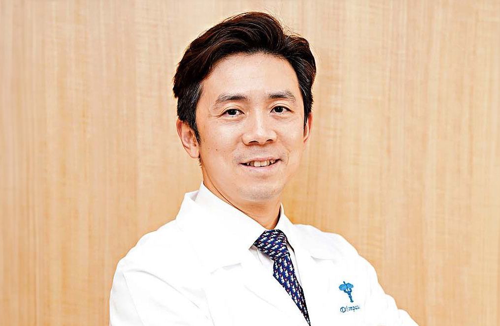 徐詩駿醫生提醒,65歲或以上人士,不論是否有高風險情況,都建議接種肺炎球菌疫苗,有助預防感染。