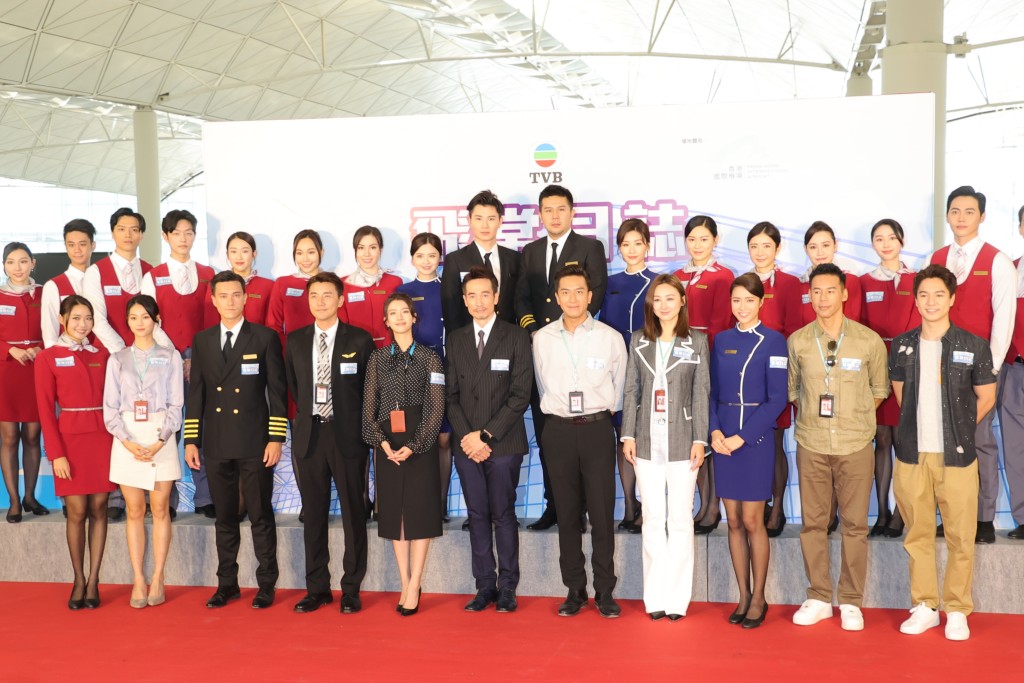 馬國明早前到機場出席TVB新劇《飛常日誌》開鏡拜神儀式。