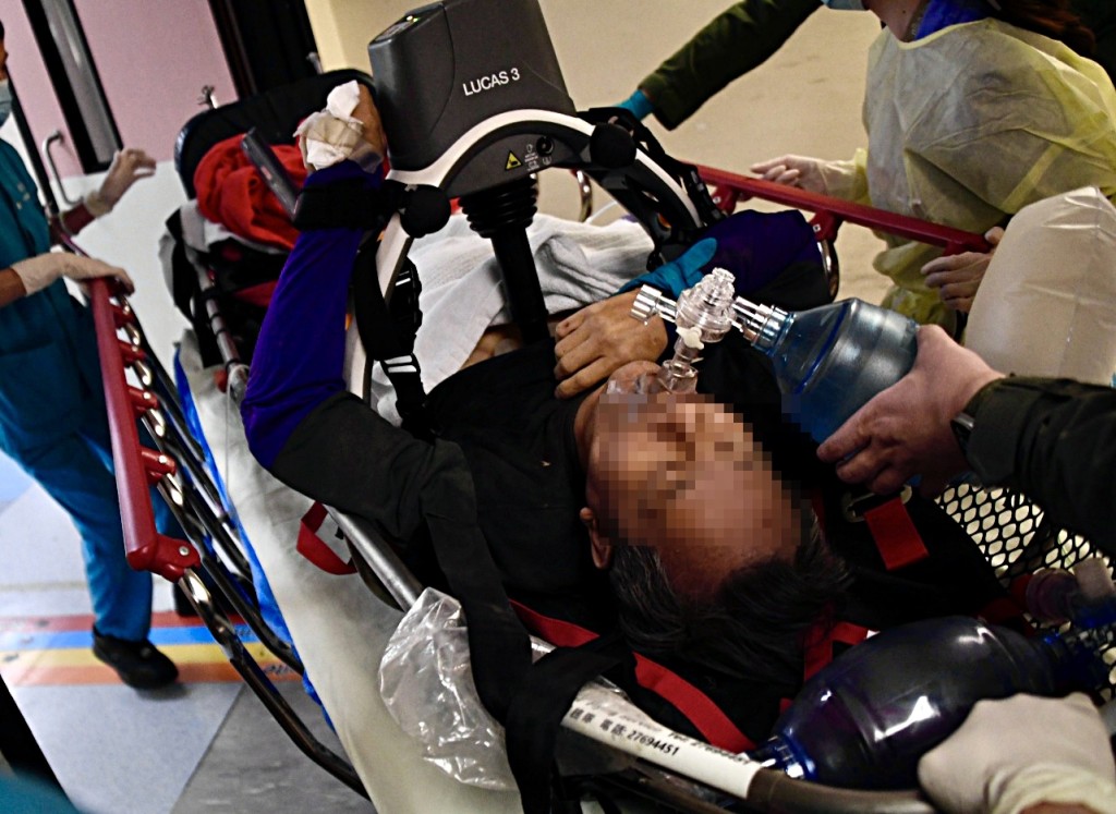 事主送院搶救。楊偉亨攝