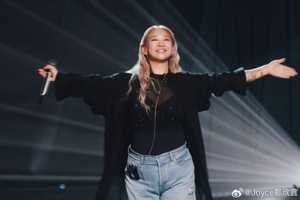 鄭欣宜受傷退出《歌手2025》 引媽媽沈殿霞金句自勉5字總結事件