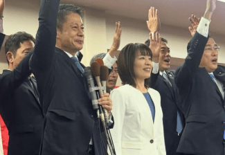 橫田美香周一上任成為廣島縣首名女知事。facebook@横田みか(広島県知事) 橫田美香周一上任成為廣島縣首名女知事。facebook@横田みか(広島県知事)