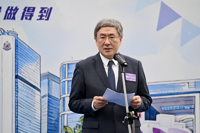 卓永興在全民國家安全教育日暨警民同樂日上致辭。劉駿軒攝 