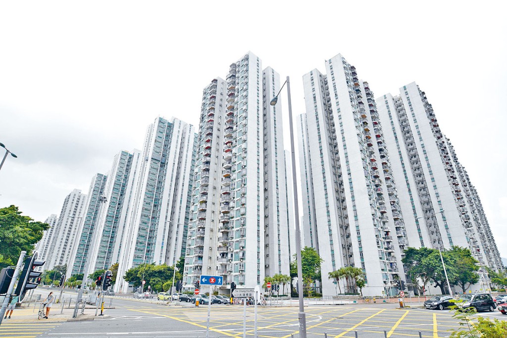 沙田第一城昨日連錄兩成交,其中3房戶低市價15%易手。